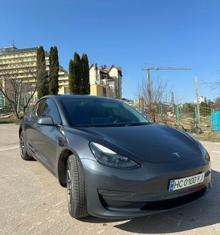 Серый Тесла Модель 3, объемом двигателя 0 л и пробегом 179 тыс. км за 17900 $, фото 2 на Automoto.ua