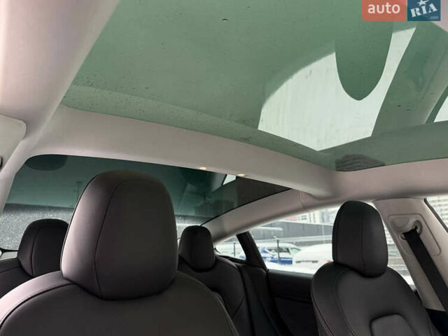 Сірий Тесла Модель 3, об'ємом двигуна 0 л та пробігом 34 тис. км за 19500 $, фото 42 на Automoto.ua