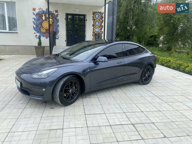 Сірий Тесла Модель 3, об'ємом двигуна 0 л та пробігом 39 тис. км за 19999 $, фото 3 на Automoto.ua