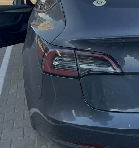 Серый Тесла Модель 3, объемом двигателя 0 л и пробегом 34 тыс. км за 19500 $, фото 2 на Automoto.ua