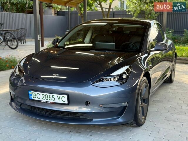 Серый Тесла Модель 3, объемом двигателя 0 л и пробегом 140 тыс. км за 17900 $, фото 1 на Automoto.ua
