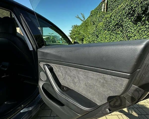 Сірий Тесла Модель 3, об'ємом двигуна 0 л та пробігом 38 тис. км за 17450 $, фото 11 на Automoto.ua