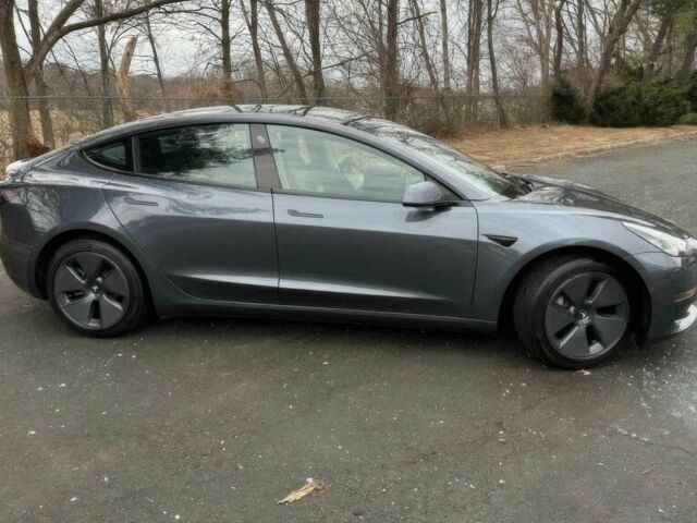 Серый Тесла Модель 3, объемом двигателя 0 л и пробегом 23 тыс. км за 10500 $, фото 6 на Automoto.ua