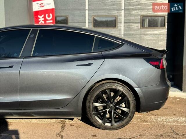 Сірий Тесла Модель 3, об'ємом двигуна 0 л та пробігом 75 тис. км за 25700 $, фото 6 на Automoto.ua