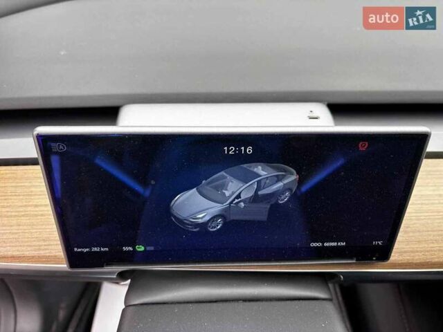 Сірий Тесла Модель 3, об'ємом двигуна 0 л та пробігом 69 тис. км за 25990 $, фото 21 на Automoto.ua