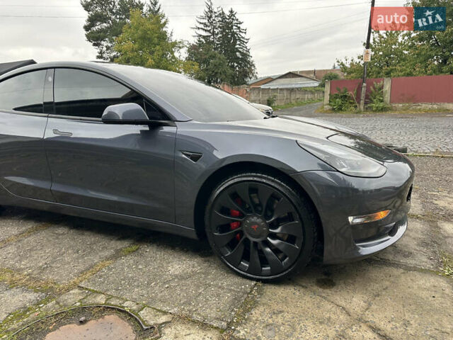 Серый Тесла Модель 3, объемом двигателя 0 л и пробегом 68 тыс. км за 24600 $, фото 7 на Automoto.ua
