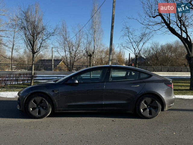 Серый Тесла Модель 3, объемом двигателя 0 л и пробегом 101 тыс. км за 16700 $, фото 13 на Automoto.ua