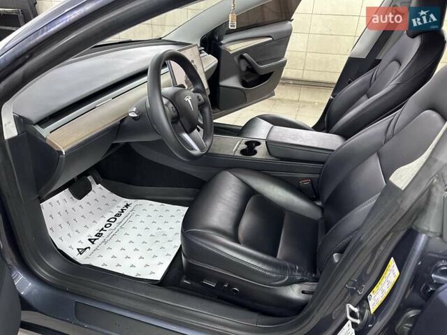 Серый Тесла Модель 3, объемом двигателя 0 л и пробегом 57 тыс. км за 19999 $, фото 33 на Automoto.ua