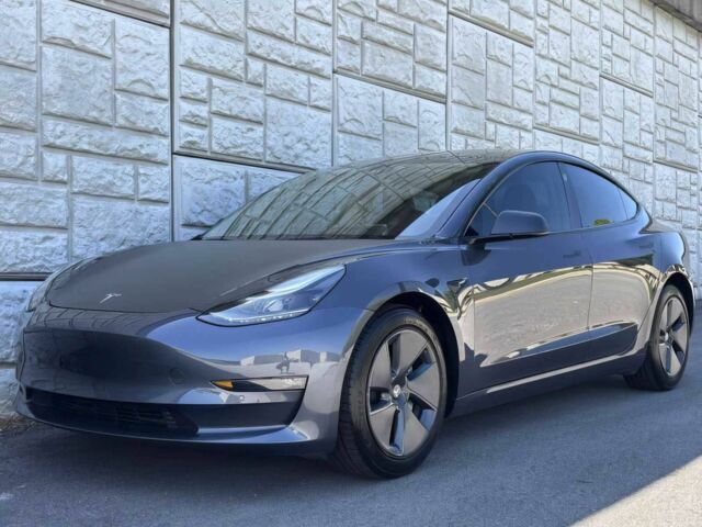 Серый Тесла Модель 3, объемом двигателя 0 л и пробегом 44 тыс. км за 13000 $, фото 1 на Automoto.ua