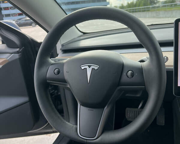 Тесла Модель 3 2022 в Киеве на Automoto.ua Серый Тесла Модель 3, объемом двигателя 0 л и пробегом 101 тыс. км за 25000 $, фото 10 на Automoto.ua