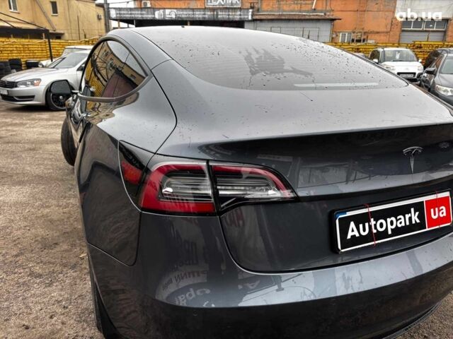 Серый Тесла Модель 3, объемом двигателя 0 л и пробегом 69 тыс. км за 25990 $, фото 14 на Automoto.ua