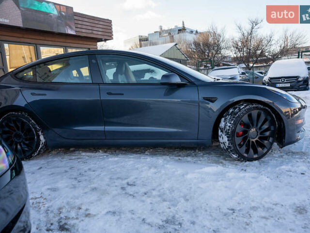 Серый Тесла Модель 3, объемом двигателя 0 л и пробегом 36 тыс. км за 23500 $, фото 4 на Automoto.ua