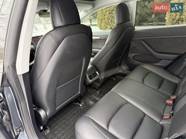 Сірий Тесла Модель 3, об'ємом двигуна 0 л та пробігом 20 тис. км за 20500 $, фото 30 на Automoto.ua