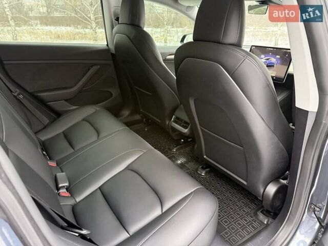 Сірий Тесла Модель 3, об'ємом двигуна 0 л та пробігом 20 тис. км за 20500 $, фото 33 на Automoto.ua