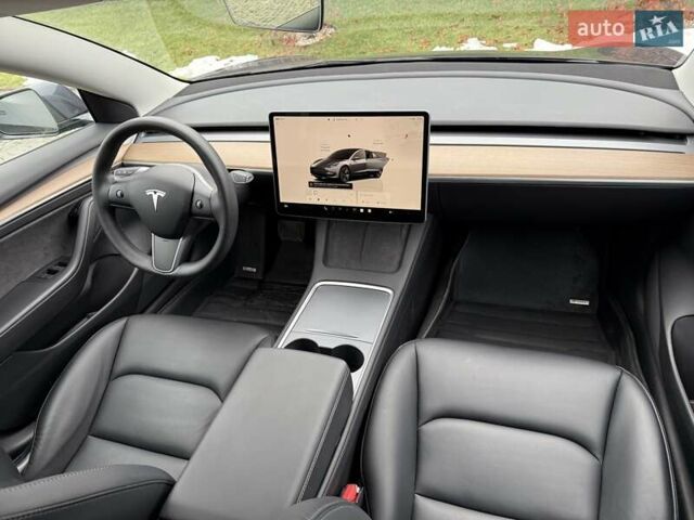 Серый Тесла Модель 3, объемом двигателя 0 л и пробегом 46 тыс. км за 20000 $, фото 101 на Automoto.ua