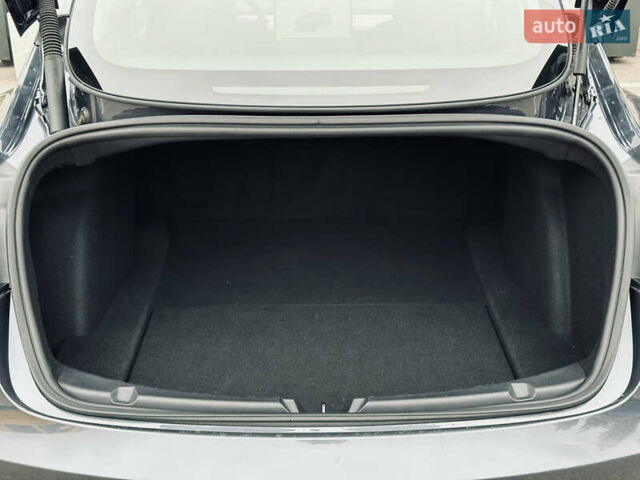 Серый Тесла Модель 3, объемом двигателя 0 л и пробегом 53 тыс. км за 18999 $, фото 19 на Automoto.ua