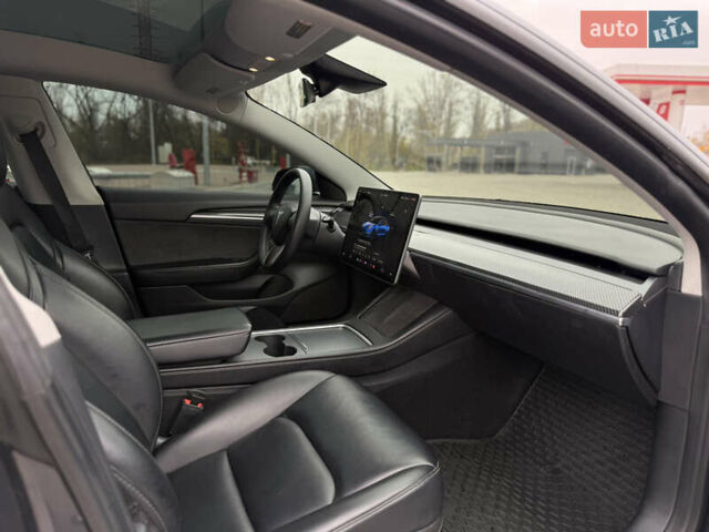 Серый Тесла Модель 3, объемом двигателя 0 л и пробегом 31 тыс. км за 23200 $, фото 18 на Automoto.ua