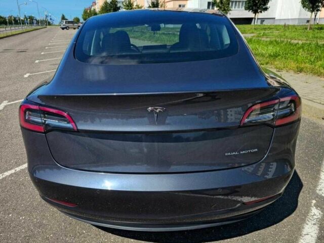 Тесла Модель 3 2022 в Киеве на Automoto.ua Серый Тесла Модель 3, объемом двигателя 0 л и пробегом 69 тыс. км за 18500 $, фото 3 на Automoto.ua