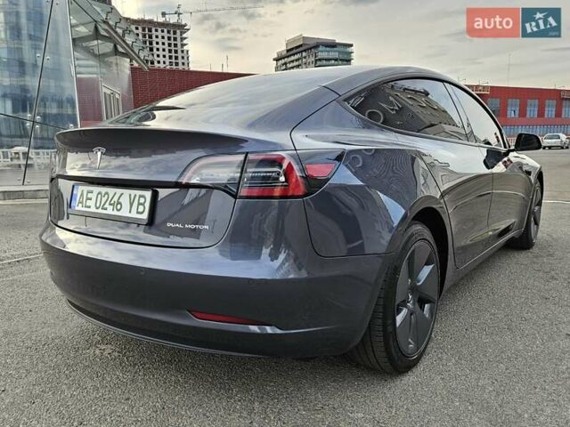 Сірий Тесла Модель 3, об'ємом двигуна 0 л та пробігом 74 тис. км за 23500 $, фото 4 на Automoto.ua