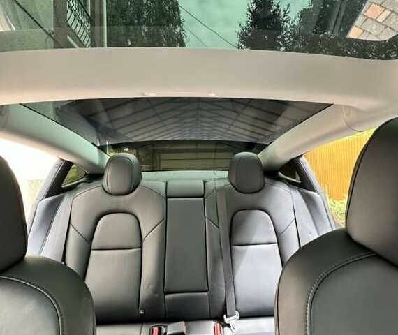 Тесла Модель 3 2022 у Києві на Automoto.ua Сірий Тесла Модель 3, об'ємом двигуна 0 л та пробігом 37 тис. км за 16000 $, фото 7 на Automoto.ua