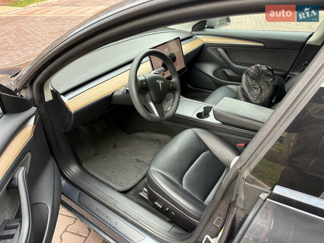 Серый Тесла Модель 3, объемом двигателя 0 л и пробегом 113 тыс. км за 19200 $, фото 6 на Automoto.ua