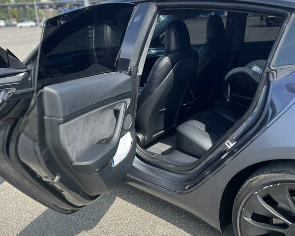 Сірий Тесла Модель 3, об'ємом двигуна 0 л та пробігом 30 тис. км за 28500 $, фото 9 на Automoto.ua