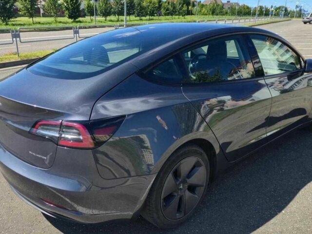 Тесла Модель 3 2022 в Киеве на Automoto.ua Серый Тесла Модель 3, объемом двигателя 0 л и пробегом 69 тыс. км за 18500 $, фото 1 на Automoto.ua