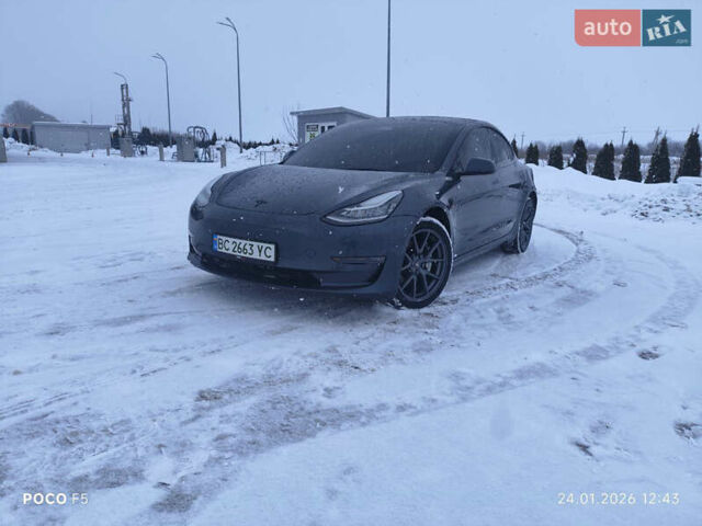 Серый Тесла Модель 3, объемом двигателя 0 л и пробегом 109 тыс. км за 20999 $, фото 8 на Automoto.ua