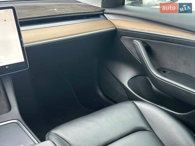 Сірий Тесла Модель 3, об'ємом двигуна 0 л та пробігом 189 тис. км за 18500 $, фото 10 на Automoto.ua