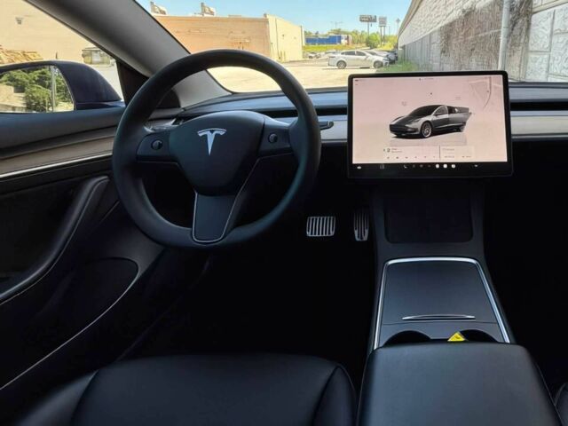 Серый Тесла Модель 3, объемом двигателя 0 л и пробегом 44 тыс. км за 13000 $, фото 3 на Automoto.ua
