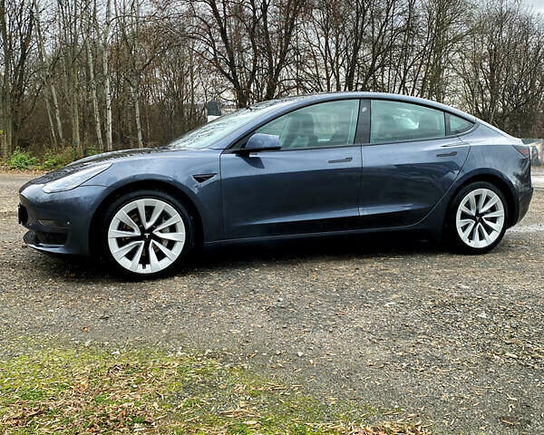 Серый Тесла Модель 3, объемом двигателя 0 л и пробегом 101 тыс. км за 16650 $, фото 4 на Automoto.ua