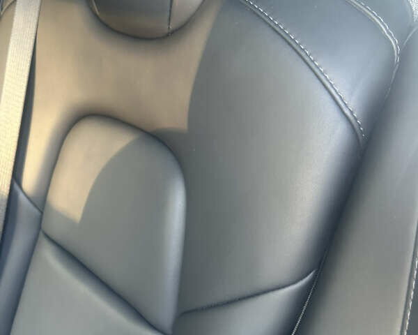 Сірий Тесла Модель 3, об'ємом двигуна 0 л та пробігом 59 тис. км за 21900 $, фото 11 на Automoto.ua