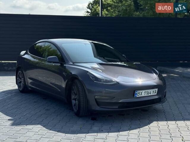 Серый Тесла Модель 3, объемом двигателя 0 л и пробегом 114 тыс. км за 21500 $, фото 22 на Automoto.ua