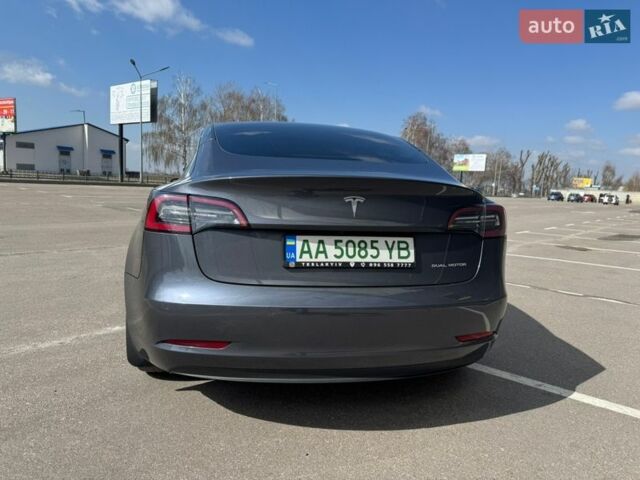 Серый Тесла Модель 3, объемом двигателя 0 л и пробегом 39 тыс. км за 22000 $, фото 5 на Automoto.ua