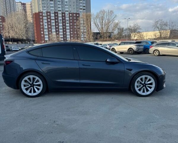 Сірий Тесла Модель 3, об'ємом двигуна 0 л та пробігом 100 тис. км за 25500 $, фото 3 на Automoto.ua