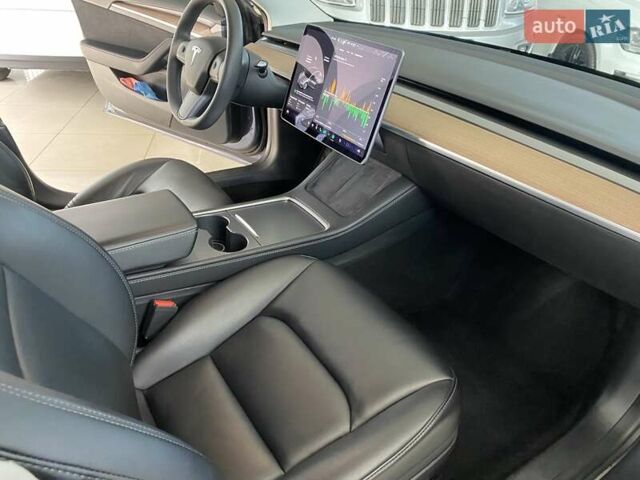 Тесла Модель 3 2022 у Одесі на Automoto.ua Сірий Тесла Модель 3, об'ємом двигуна 0 л та пробігом 52 тис. км за 21500 $, фото 18 на Automoto.ua