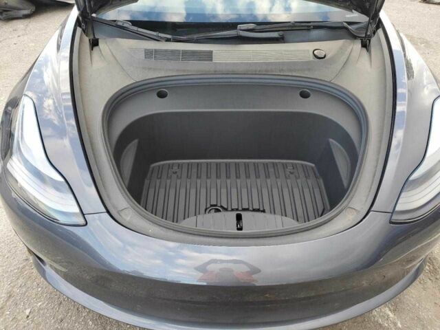 Сірий Тесла Модель 3, об'ємом двигуна 0 л та пробігом 40 тис. км за 6000 $, фото 7 на Automoto.ua