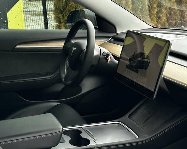 Сірий Тесла Модель 3, об'ємом двигуна 0 л та пробігом 51 тис. км за 23900 $, фото 14 на Automoto.ua