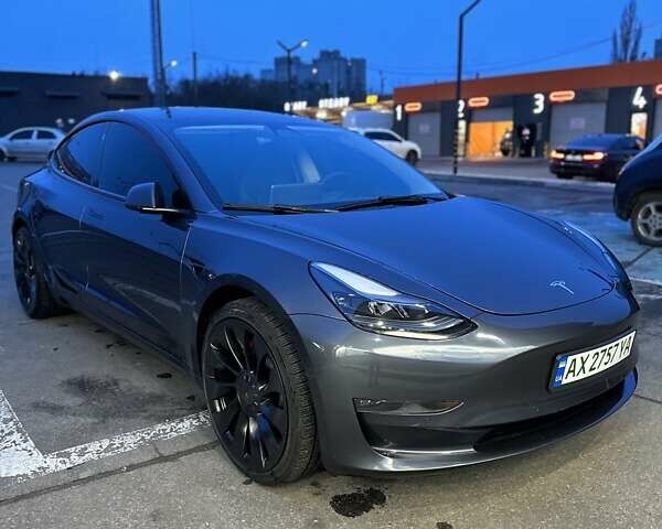 Серый Тесла Модель 3, объемом двигателя 0 л и пробегом 43 тыс. км за 28699 $, фото 2 на Automoto.ua