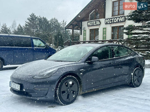 Серый Тесла Модель 3, объемом двигателя 0 л и пробегом 87 тыс. км за 19700 $, фото 2 на Automoto.ua