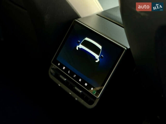 Серый Тесла Модель 3, объемом двигателя 0 л и пробегом 133 тыс. км за 27000 $, фото 15 на Automoto.ua