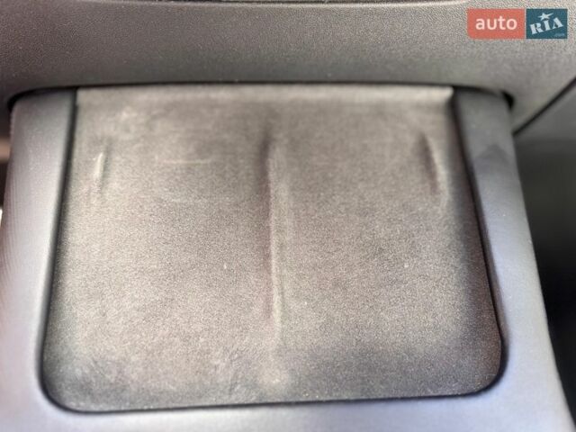 Серый Тесла Модель 3, объемом двигателя 0 л и пробегом 80 тыс. км за 23700 $, фото 24 на Automoto.ua