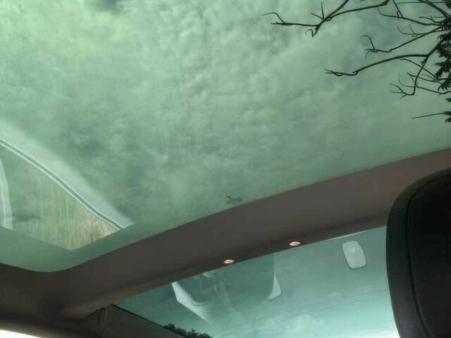 Серый Тесла Модель 3, объемом двигателя 0 л и пробегом 18 тыс. км за 14000 $, фото 11 на Automoto.ua