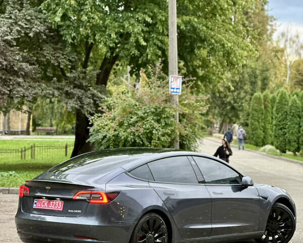 Тесла Модель 3 2022 в Киеве на Automoto.ua Серый Тесла Модель 3, объемом двигателя 0 л и пробегом 229 тыс. км за 22000 $, фото 4 на Automoto.ua