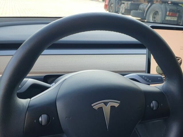 Тесла Модель 3 2022 у Кременчуге на Automoto.ua Сірий Тесла Модель 3, об'ємом двигуна 0 л та пробігом 54 тис. км за 18999 $, фото 15 на Automoto.ua