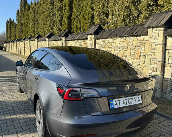 Серый Тесла Модель 3, объемом двигателя 0 л и пробегом 44 тыс. км за 26500 $, фото 19 на Automoto.ua