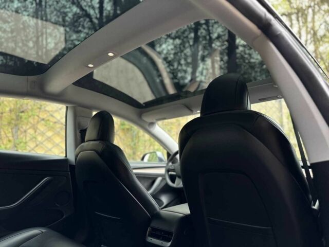Сірий Тесла Модель 3, об'ємом двигуна 0 л та пробігом 4 тис. км за 23799 $, фото 11 на Automoto.ua