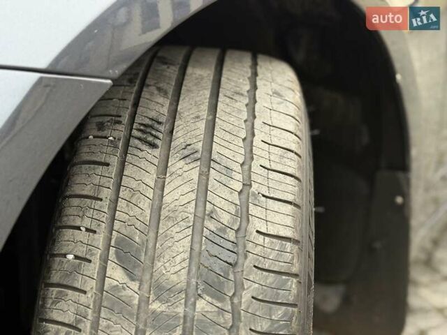 Серый Тесла Модель 3, объемом двигателя 0 л и пробегом 46 тыс. км за 20000 $, фото 46 на Automoto.ua