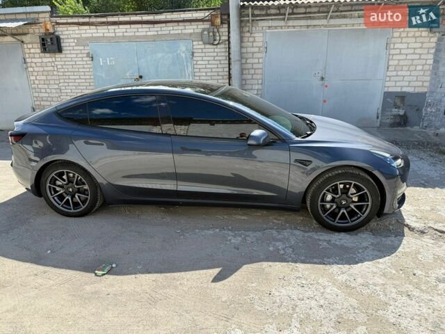 Сірий Тесла Модель 3, об'ємом двигуна 0 л та пробігом 36 тис. км за 21500 $, фото 3 на Automoto.ua