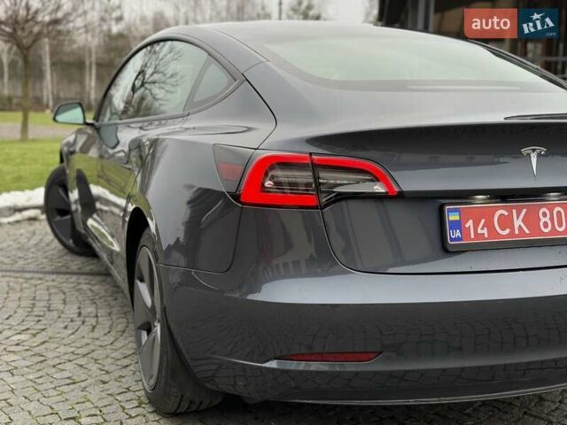 Серый Тесла Модель 3, объемом двигателя 0 л и пробегом 46 тыс. км за 20000 $, фото 37 на Automoto.ua